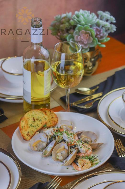 Ragazzi Resort Hotel 纳加 外观 照片